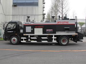 Camion d’entretien routier - Réparation infrarouge du pavage d'asphalte